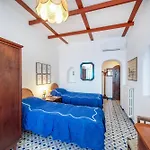 Paradiso With Incredible Sea View By Wonder Tour