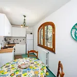 Paradiso With Incredible Sea View By Wonder Tour Dom wakacyjny